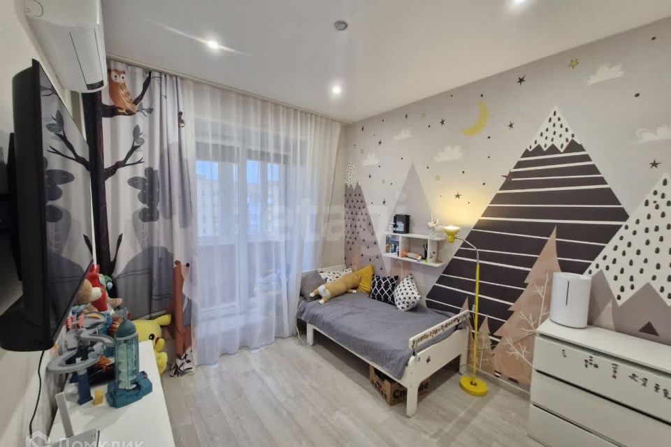 Продаётся 4-комнатная квартира, 93.2 м²