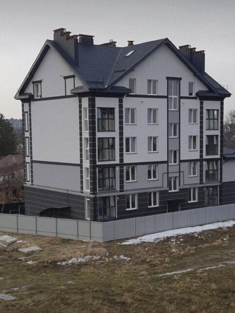 Продаётся 3-комнатная квартира, 100 м²