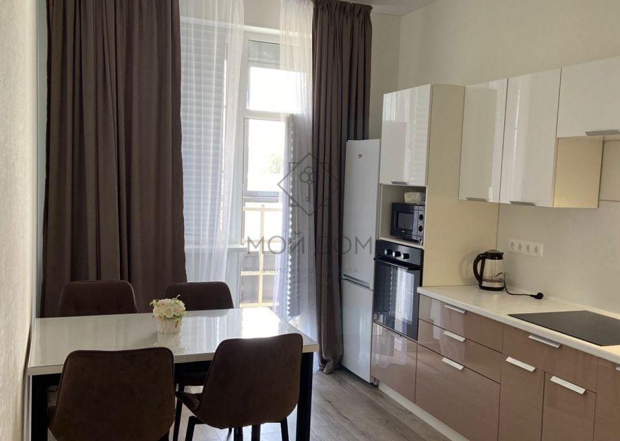 Сдаётся 1-комнатная квартира, 37 м²