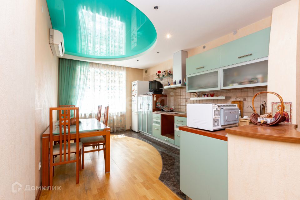 Продаётся 5-комнатная квартира, 157 м²