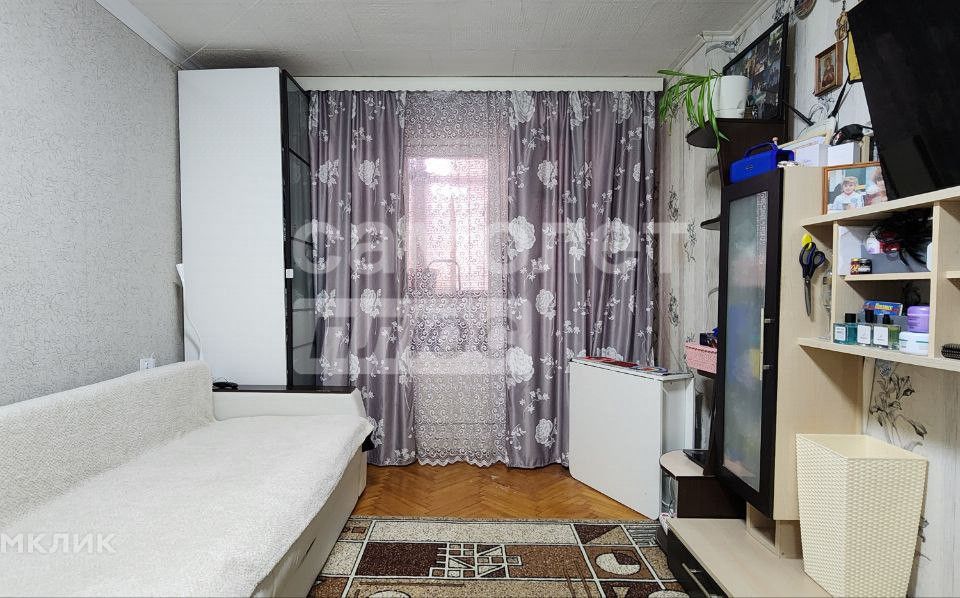 Продаётся комната в 3-комн. квартире, 15 м²