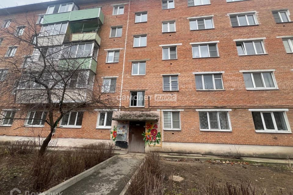 Продаётся 3-комнатная квартира, 61.8 м²