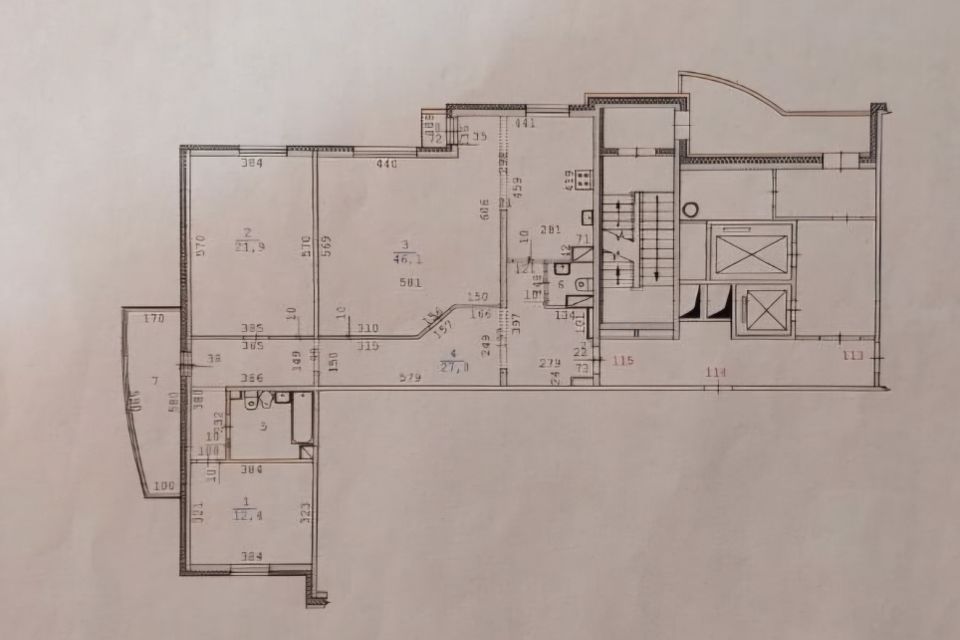 Продаётся 3-комнатная квартира, 114.4 м²