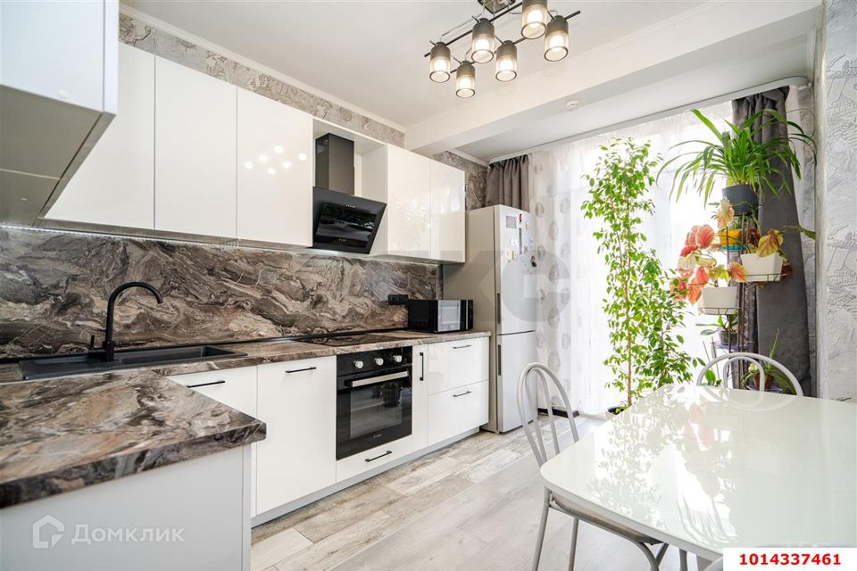 Продаётся 2-комнатная квартира, 63 м²