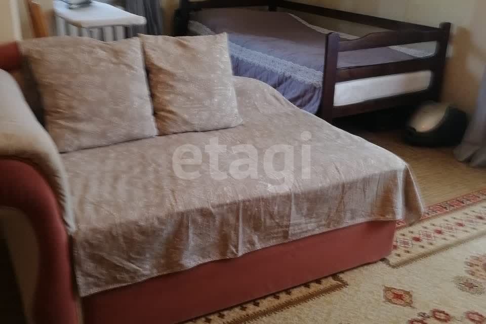 Продаётся 1-комнатная квартира, 32 м²