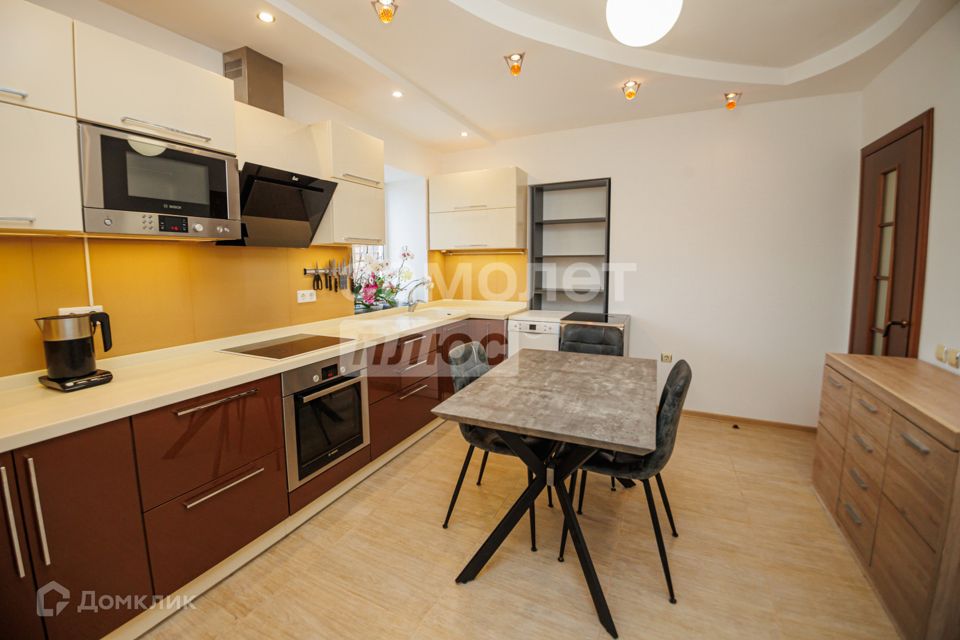 Продаётся 3-комнатная квартира, 88.6 м²