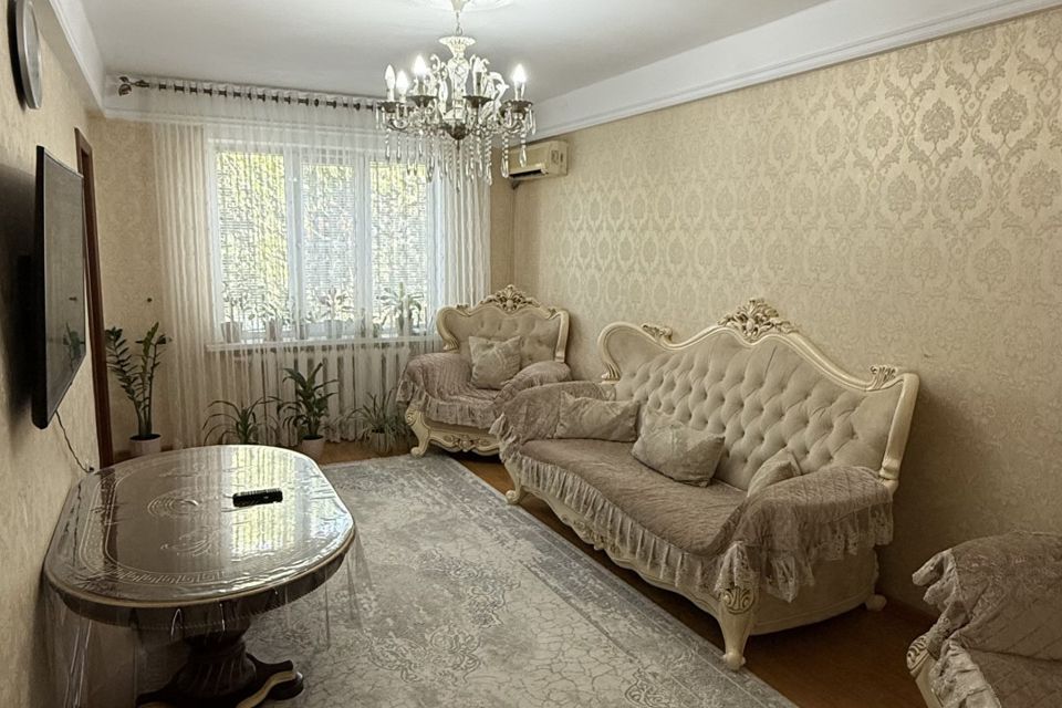 Продаётся 3-комнатная квартира, 70 м²