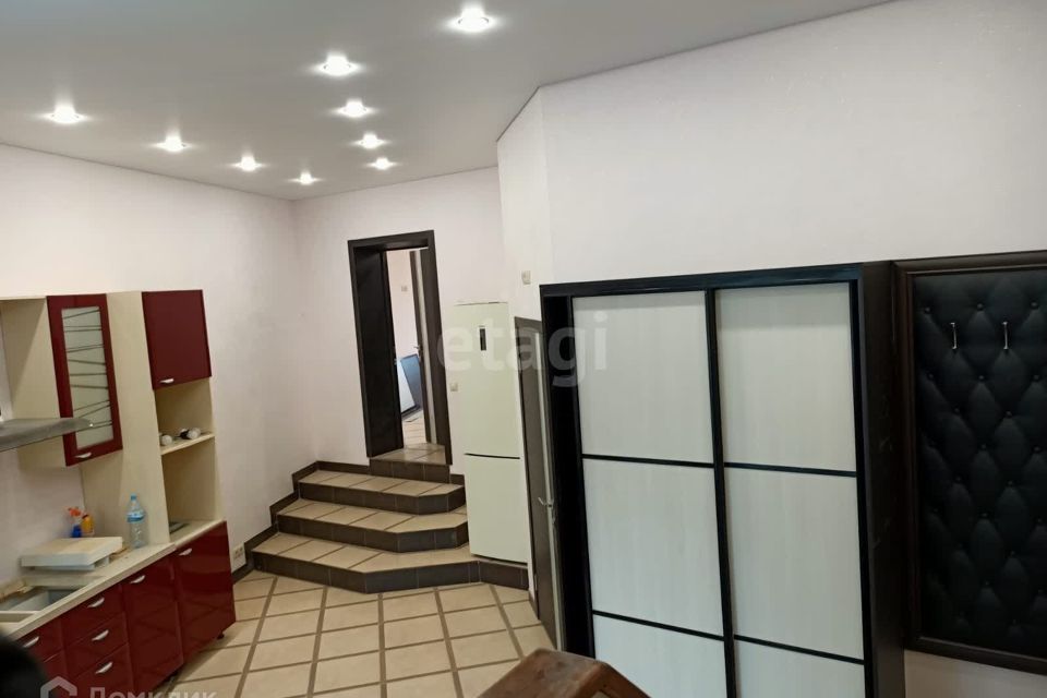 Продаётся 1-комнатная квартира, 52.7 м²
