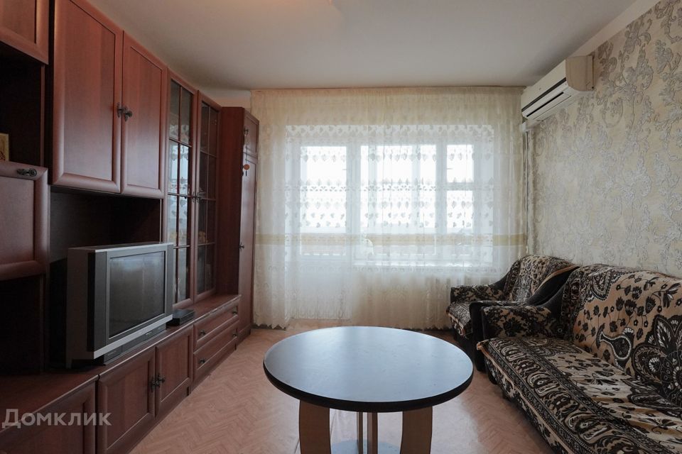 Продаётся 4-комнатная квартира, 77 м²