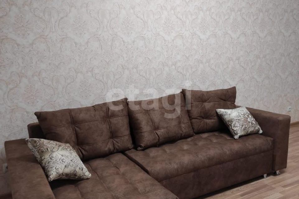 Продаётся 2-комнатная квартира, 65 м²