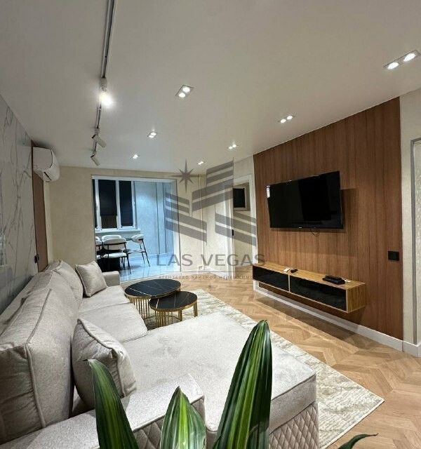 Сдаётся 3-комнатная квартира, 84 м²
