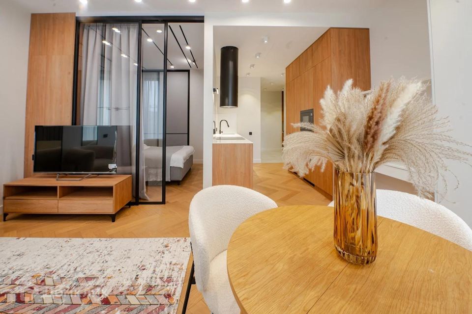 Продаётся 1-комнатная квартира, 41.8 м²