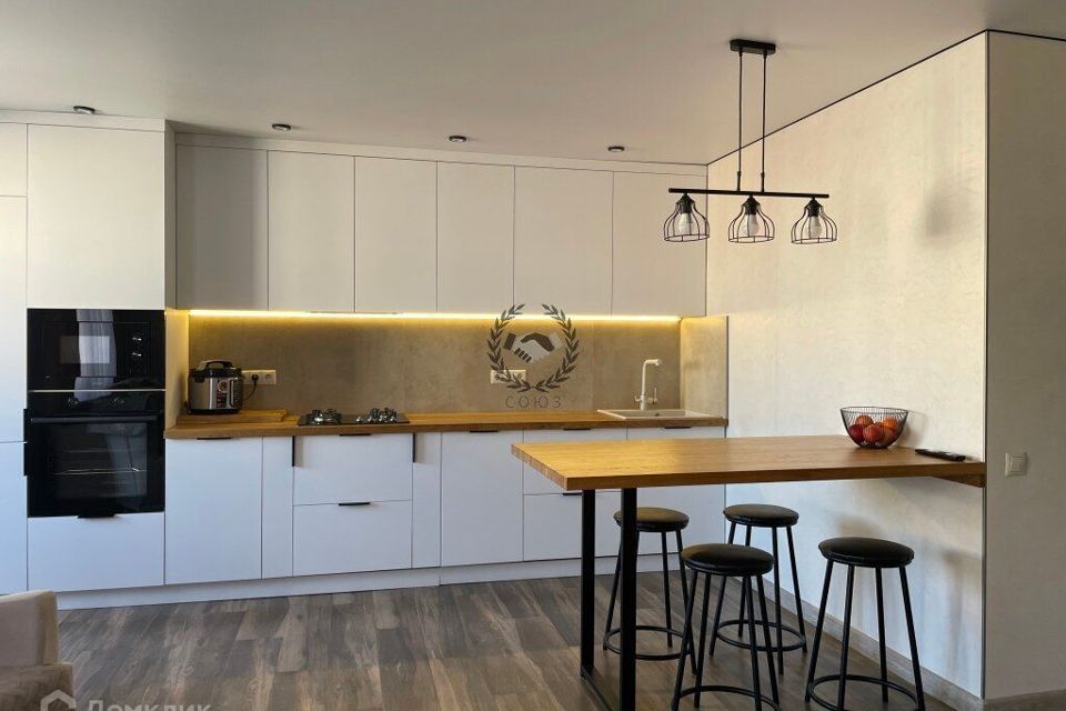 Продаётся 3-комнатная квартира, 74.7 м²