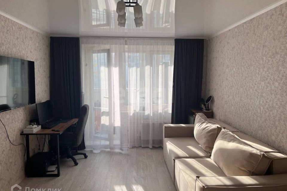 Продаётся 1-комнатная квартира, 37.3 м²
