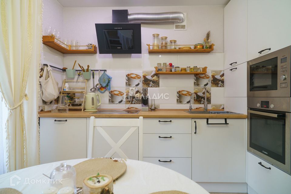 Продаётся 2-комнатная квартира, 60.5 м²