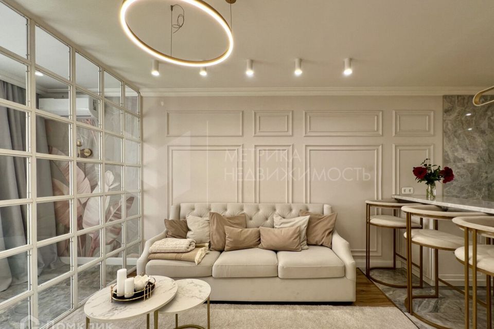 Продаётся 1-комнатная квартира, 56 м²