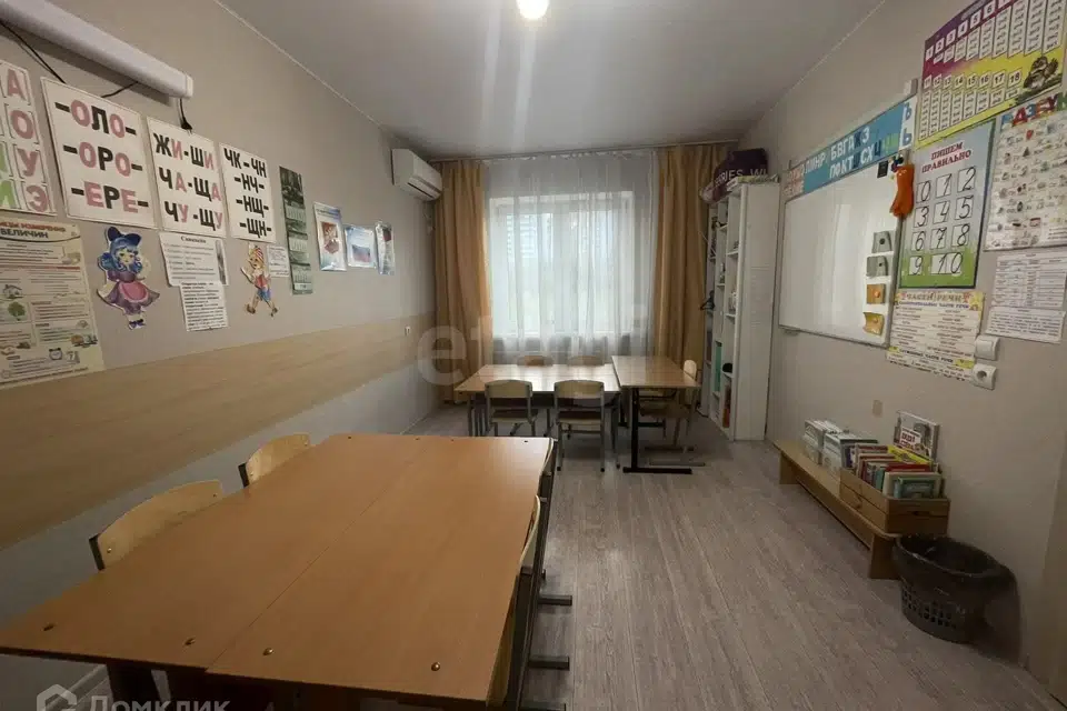 Продаётся 1-комнатная квартира, 35.9 м²