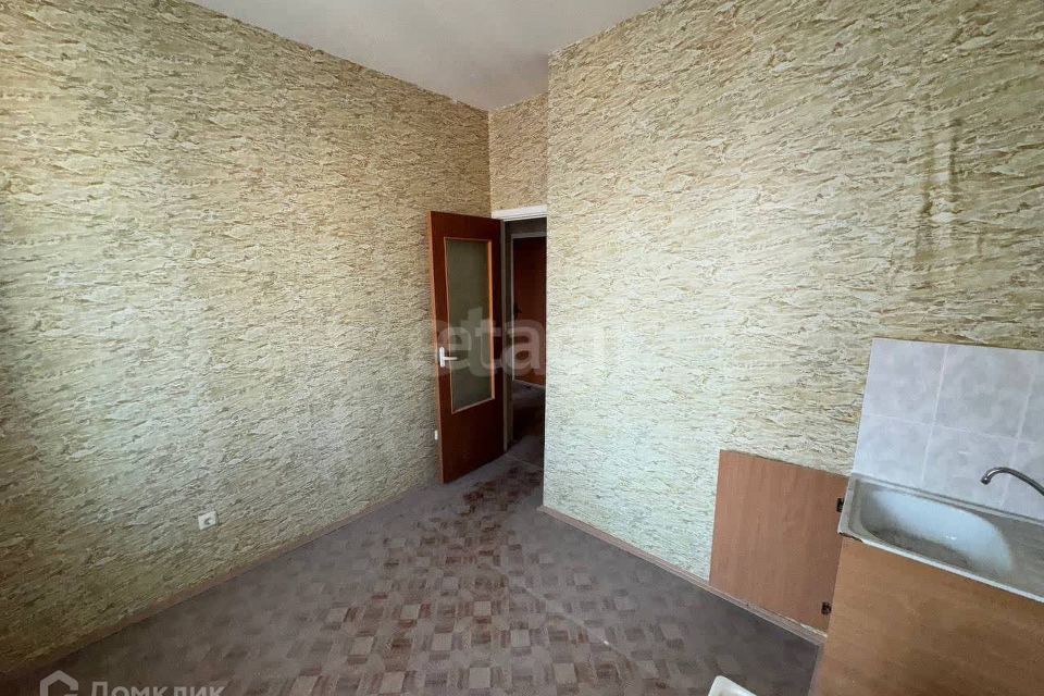 Продаётся 1-комнатная квартира, 38.2 м²