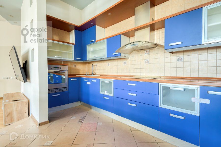 Сдаётся 4-комнатная квартира, 173 м²