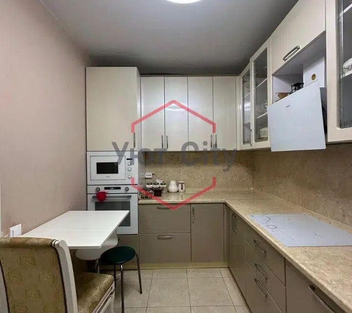 Сдаётся 2-комнатная квартира, 65 м²