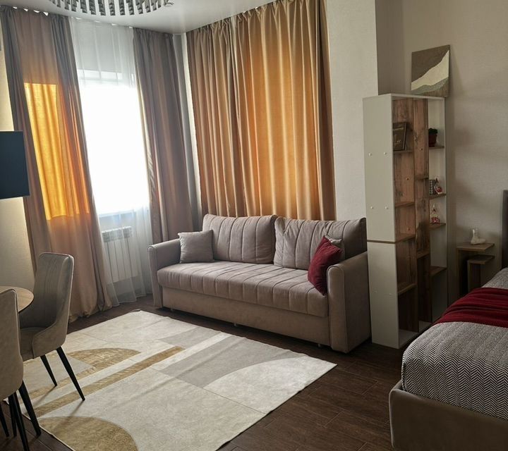 Продаётся 1-комнатная квартира, 42 м²