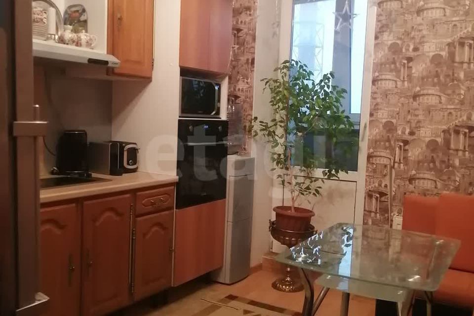 Продаётся 1-комнатная квартира, 43.8 м²