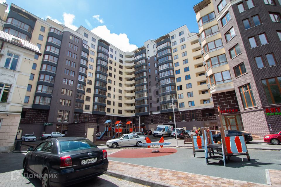 Продаётся 1-комнатная квартира, 50.16 м²