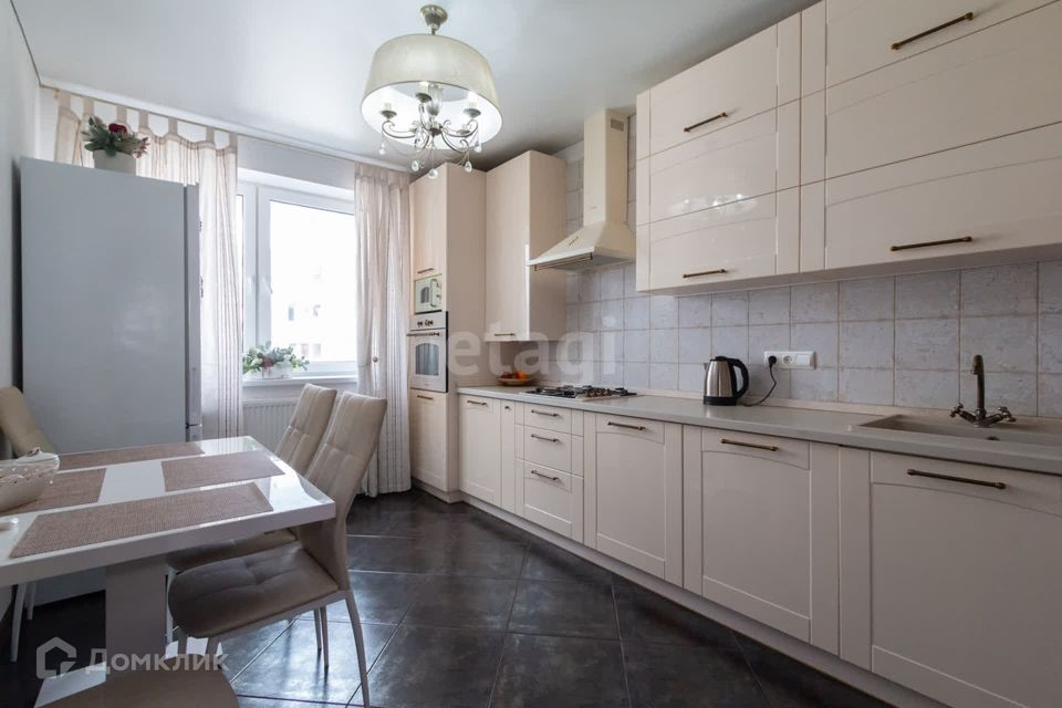 Продаётся 3-комнатная квартира, 85 м²