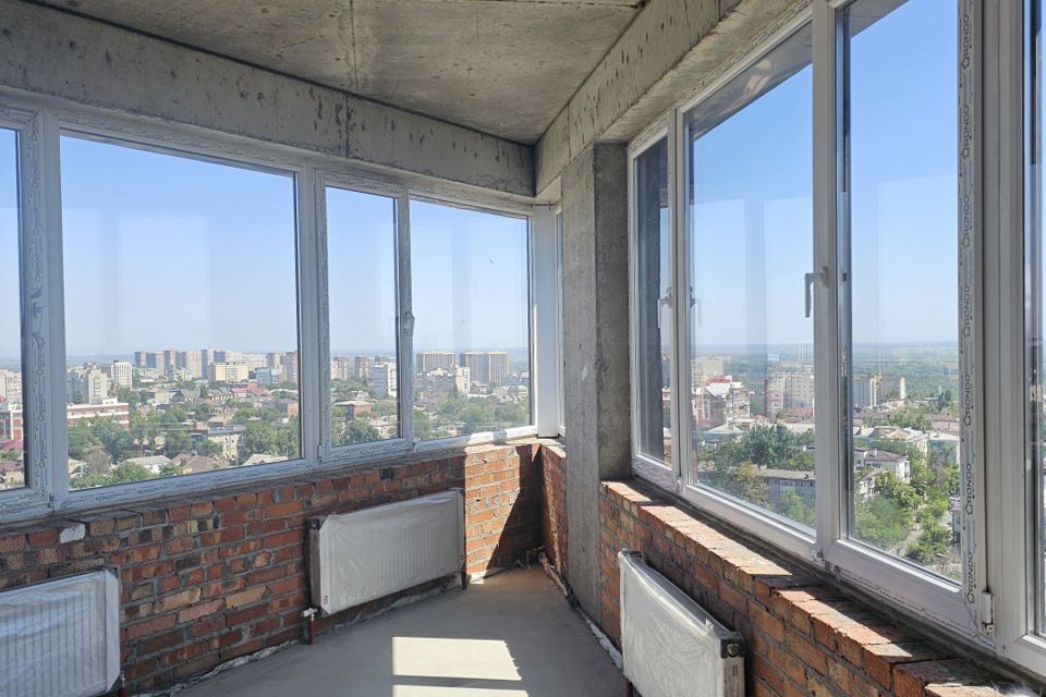 Продаётся 3-комнатная квартира, 131 м²
