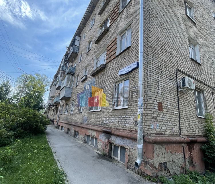 Продаётся 1-комнатная квартира, 32 м²