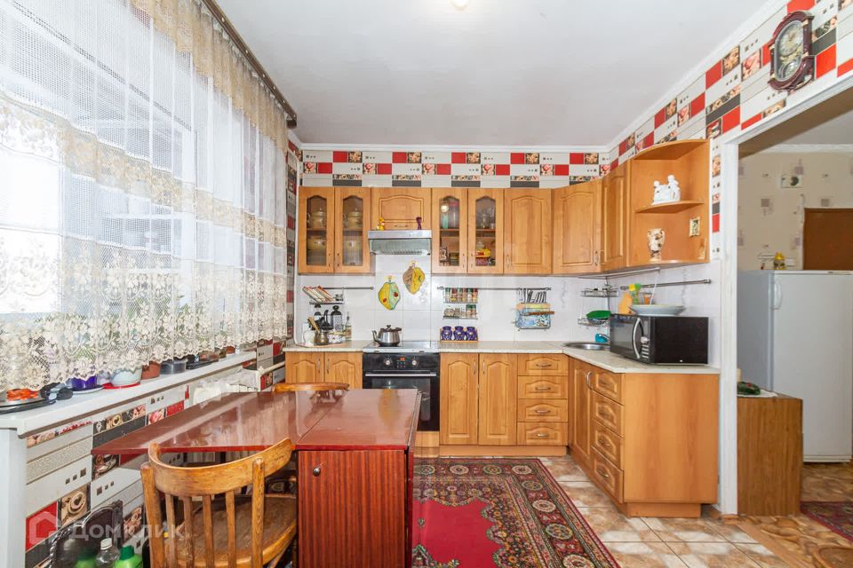 Продаётся 2-комнатная квартира, 67.6 м²