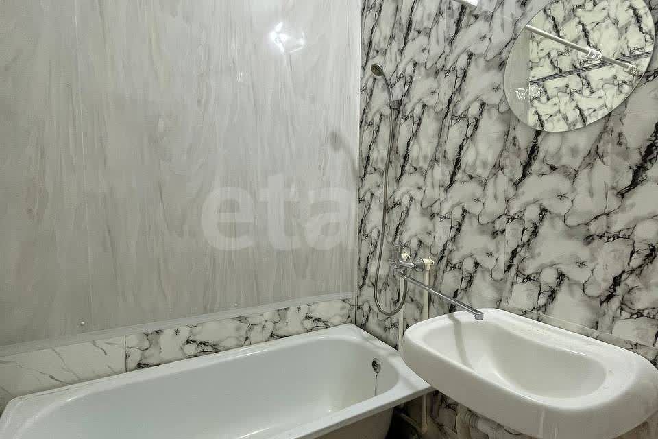 Продаётся 2-комнатная квартира, 50.4 м²