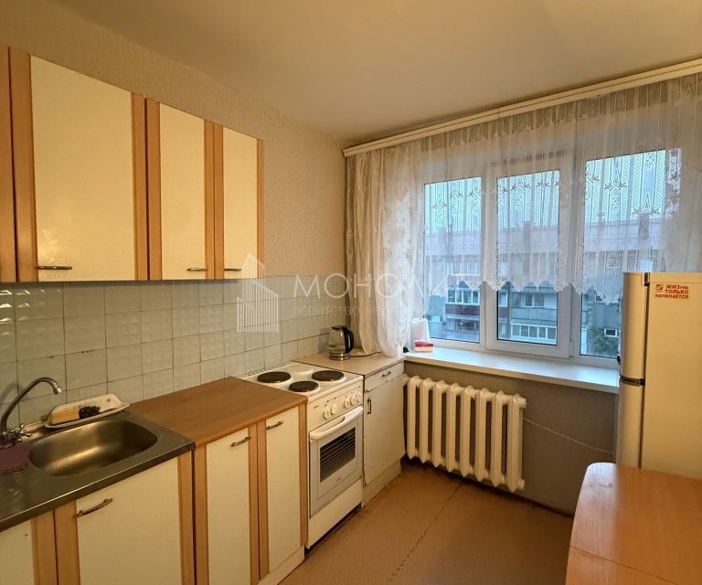 Сдаётся 2-комнатная квартира, 56 м²