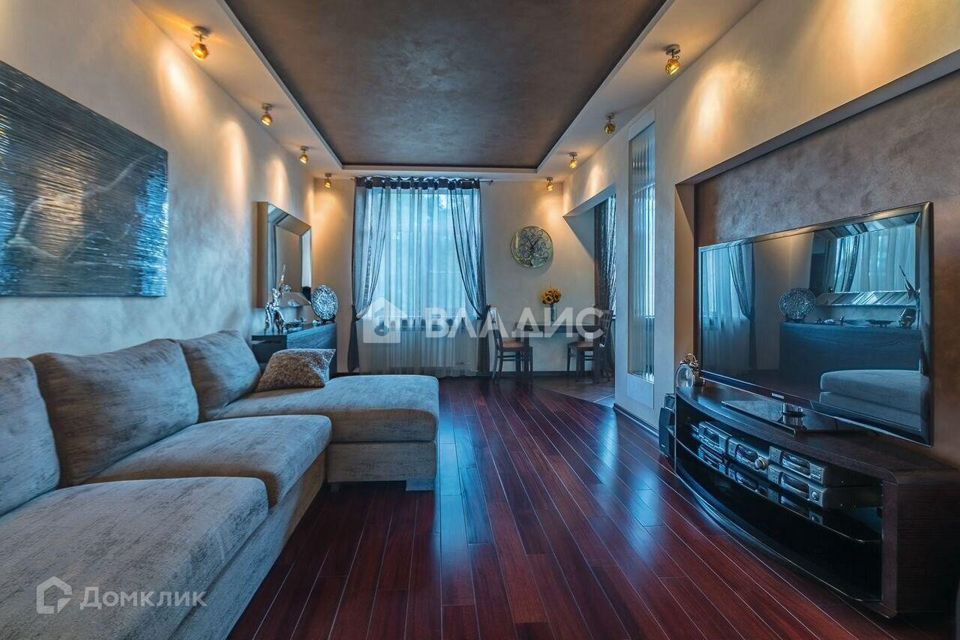 Продаётся 2-комнатная квартира, 76.1 м²