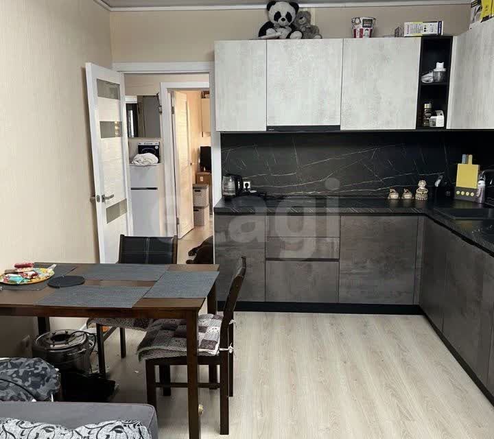 Продаётся 3-комнатная квартира, 75.2 м²