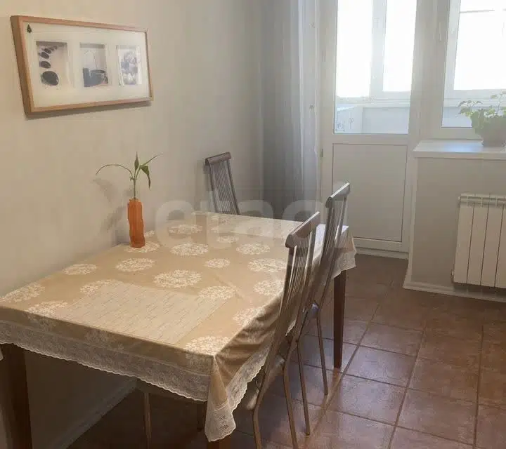 Продаётся 3-комнатная квартира, 111.2 м²
