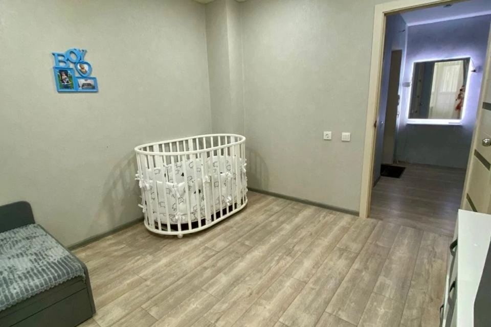 Продаётся 1-комнатная квартира, 43.7 м²