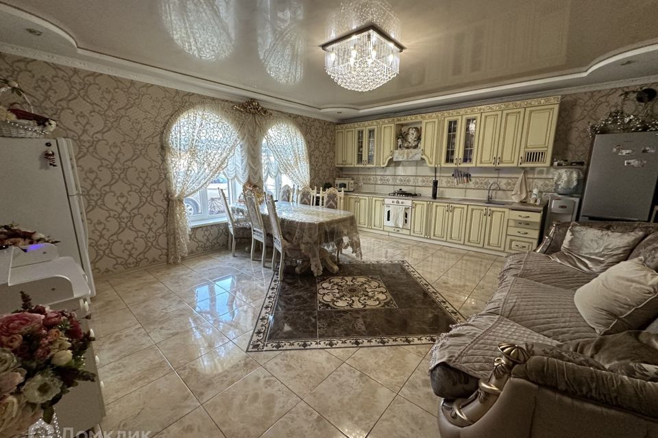 Продаётся 2-этажный дом, 122.8 м²