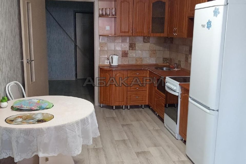 Сдаётся 1-комнатная квартира, 50 м²