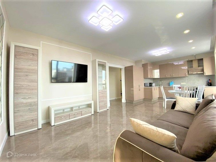 Сдаётся 2-комнатная квартира, 55 м²