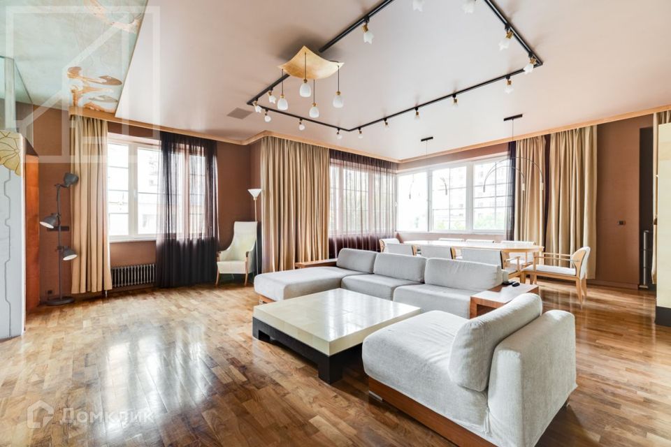 Сдаётся 4-комнатная квартира, 168 м²