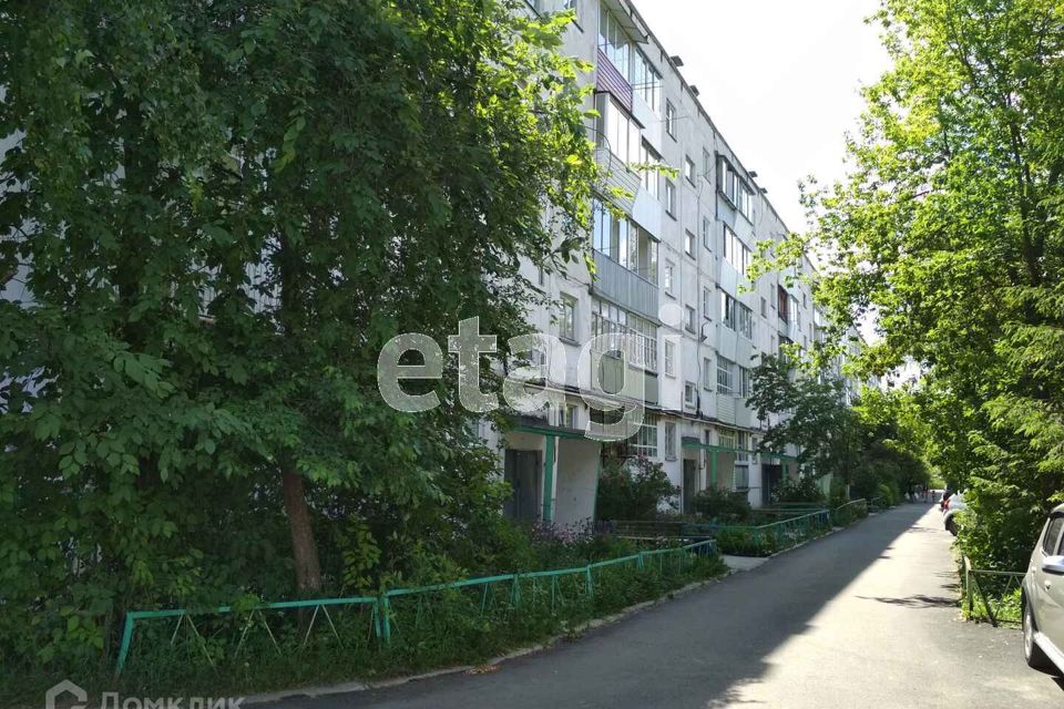 Продаётся 3-комнатная квартира, 56.9 м²