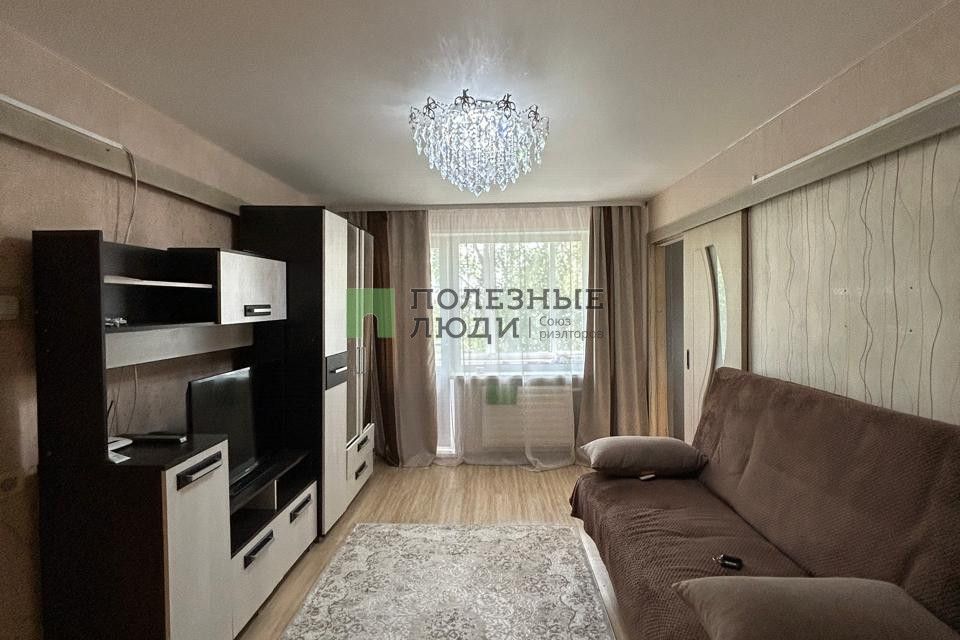 Продаётся 4-комнатная квартира, 59.2 м²