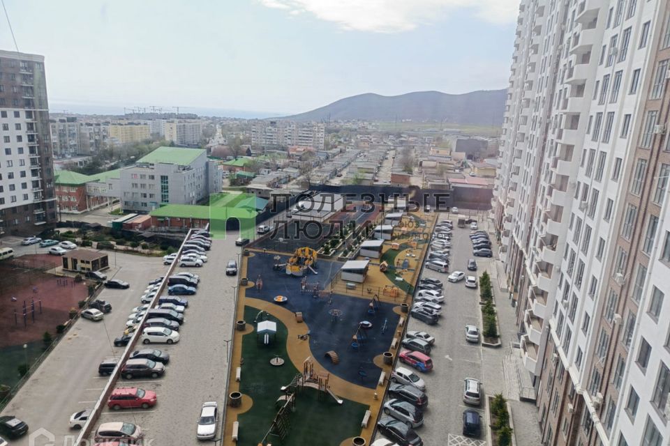 Продаётся 1-комнатная квартира, 42 м²