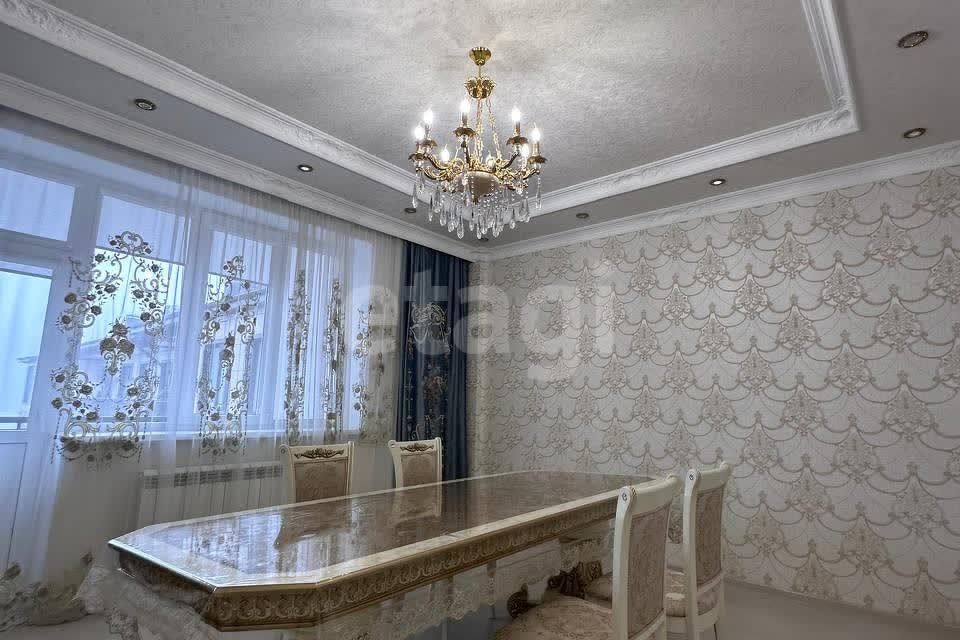 Продаётся 3-комнатная квартира, 97 м²