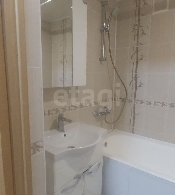 Продаётся 3-комнатная квартира, 64.84 м²