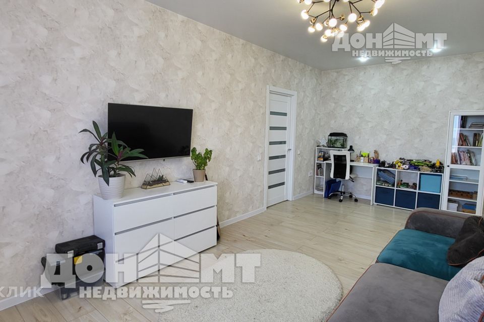 Продаётся 2-комнатная квартира, 65.2 м²