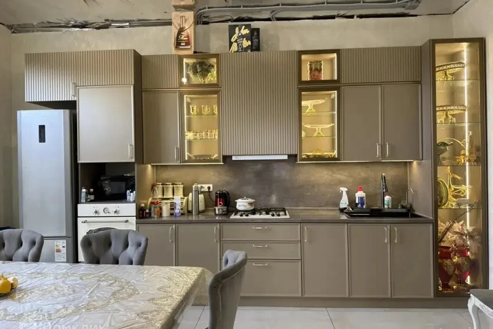 Продаётся 2-этажный дом, 190 м²
