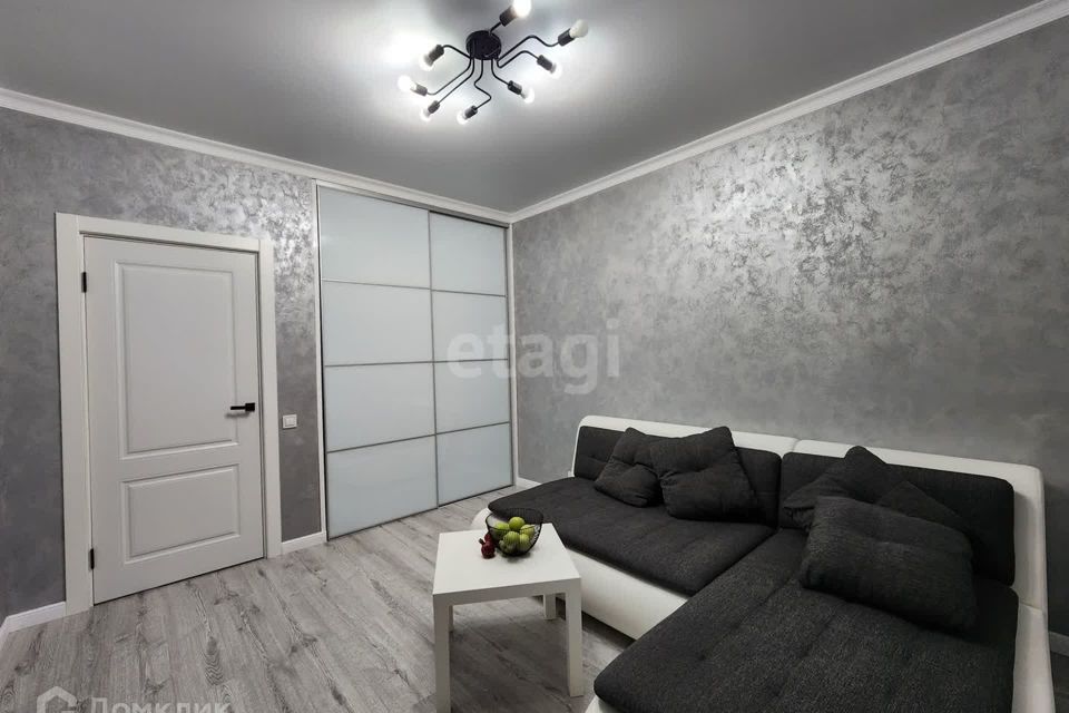 Продаётся 1-комнатная квартира, 44.1 м²