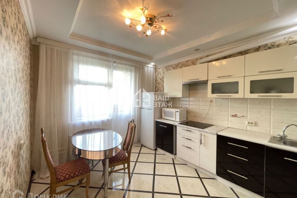 Сдаётся 3-комнатная квартира, 87 м²